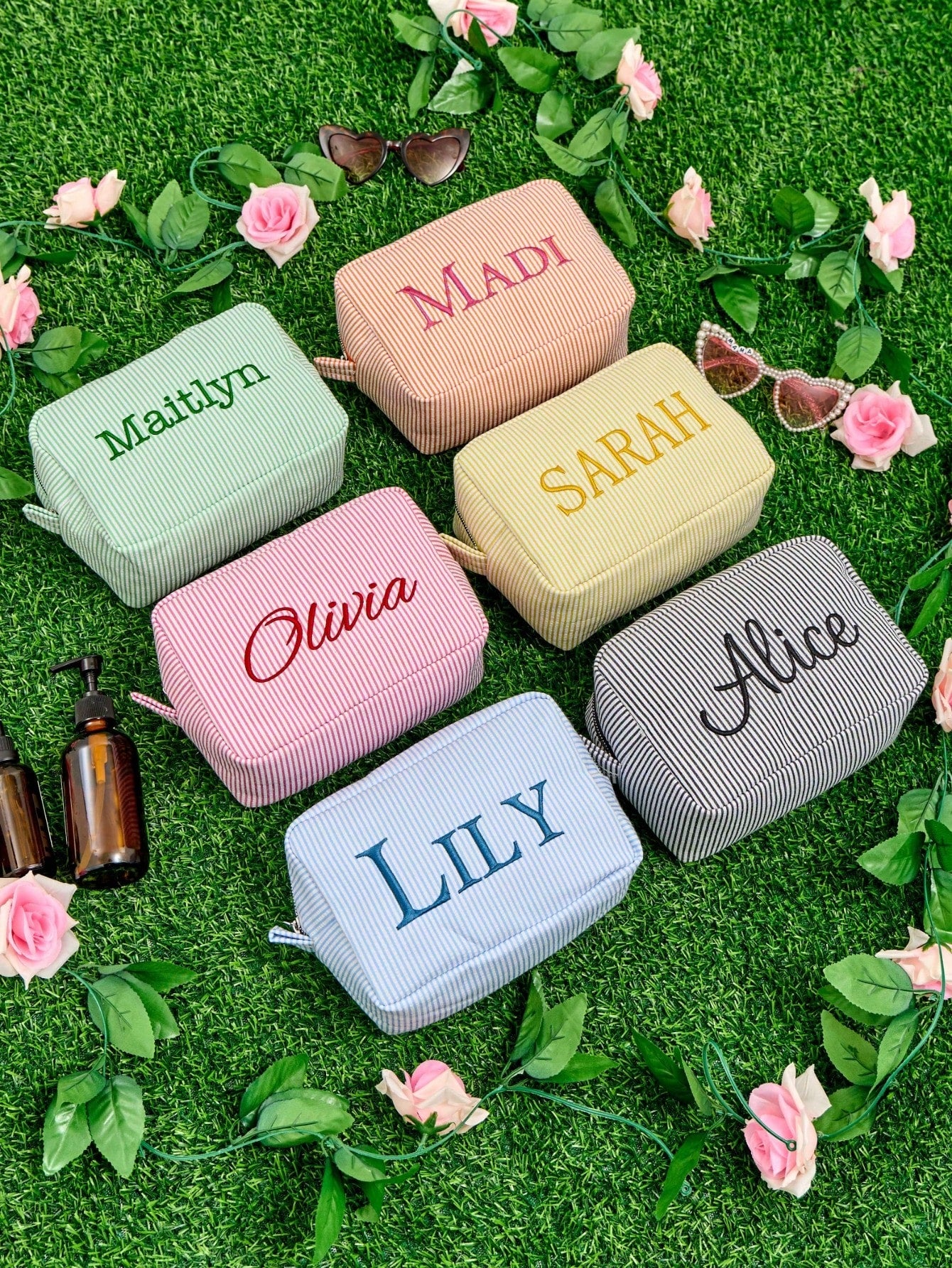 Custom Makeup Bag, Bridal Shower Gift, Personalized Bridesmaid Gifts, Wedding Gift, Travel Toiletry Bag, Cosmetic Bag, Birthday Gift For Her, Monogrammed Toiletry Bag, Christmas Beauty Accessories, Mo
