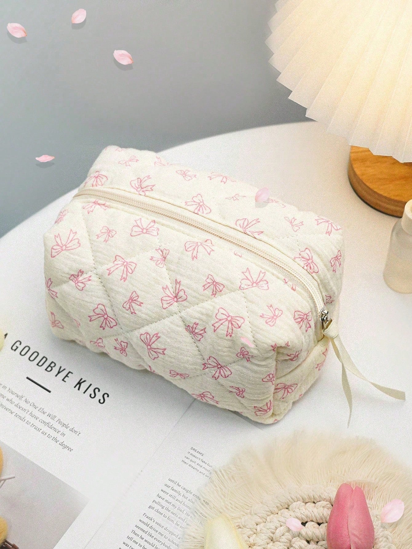 Cute Bow Knot Makeup Bag, Bow Knot Pattern Toiletry Bag, Travel Storage Zipper Pouch, Quilted Makeup Bag, Fashionable Foldable Commuter Makeup Brush Storage Bag, Aesthetic Makeup Bag