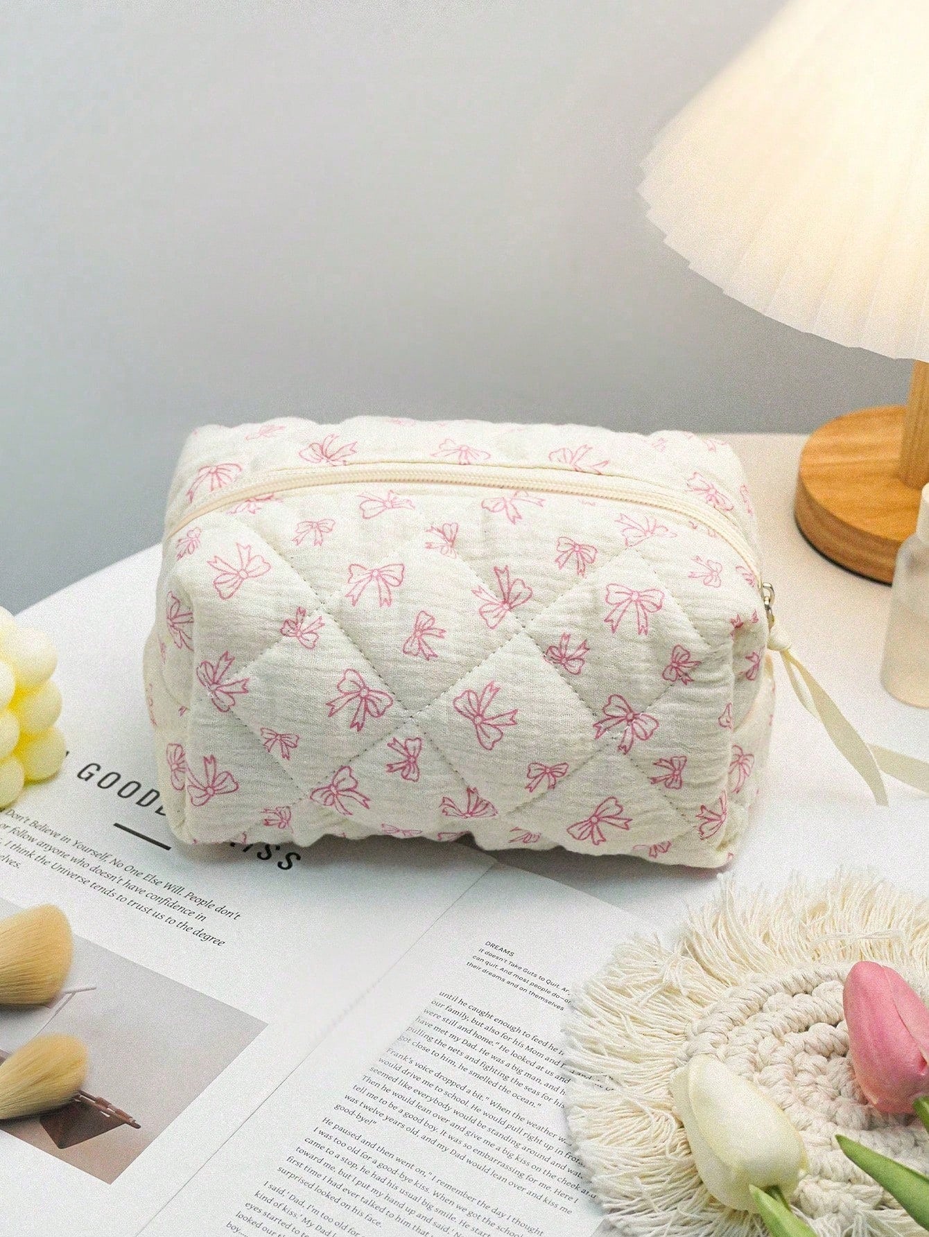 Cute Bow Knot Makeup Bag, Bow Knot Pattern Toiletry Bag, Travel Storage Zipper Pouch, Quilted Makeup Bag, Fashionable Foldable Commuter Makeup Brush Storage Bag, Aesthetic Makeup Bag