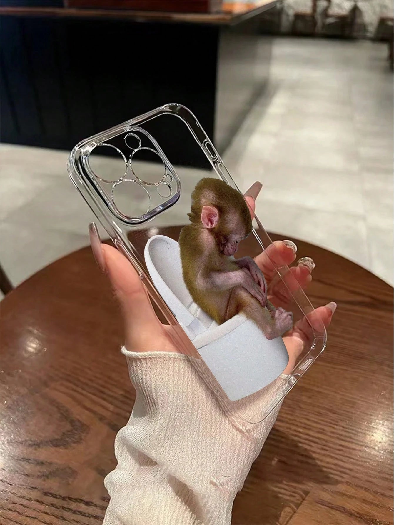 Cute Shockproof Fashion Ugly-Cute Funny 1pc Funny Monkey On A Toilet Graphic Thick Transparent Painted Phone Case Compatible With IPhone 17pro/17Air/17/17promax16/11/16pro/16plus/16promax, Compatible