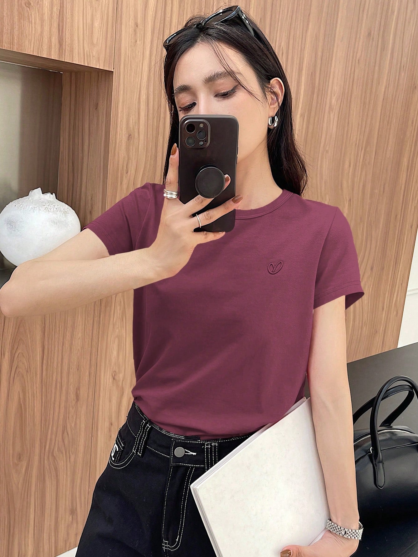 DAZY Solid Color Embroidered Heart Short Sleeve T-Shirt Summer,Business Casual Women
