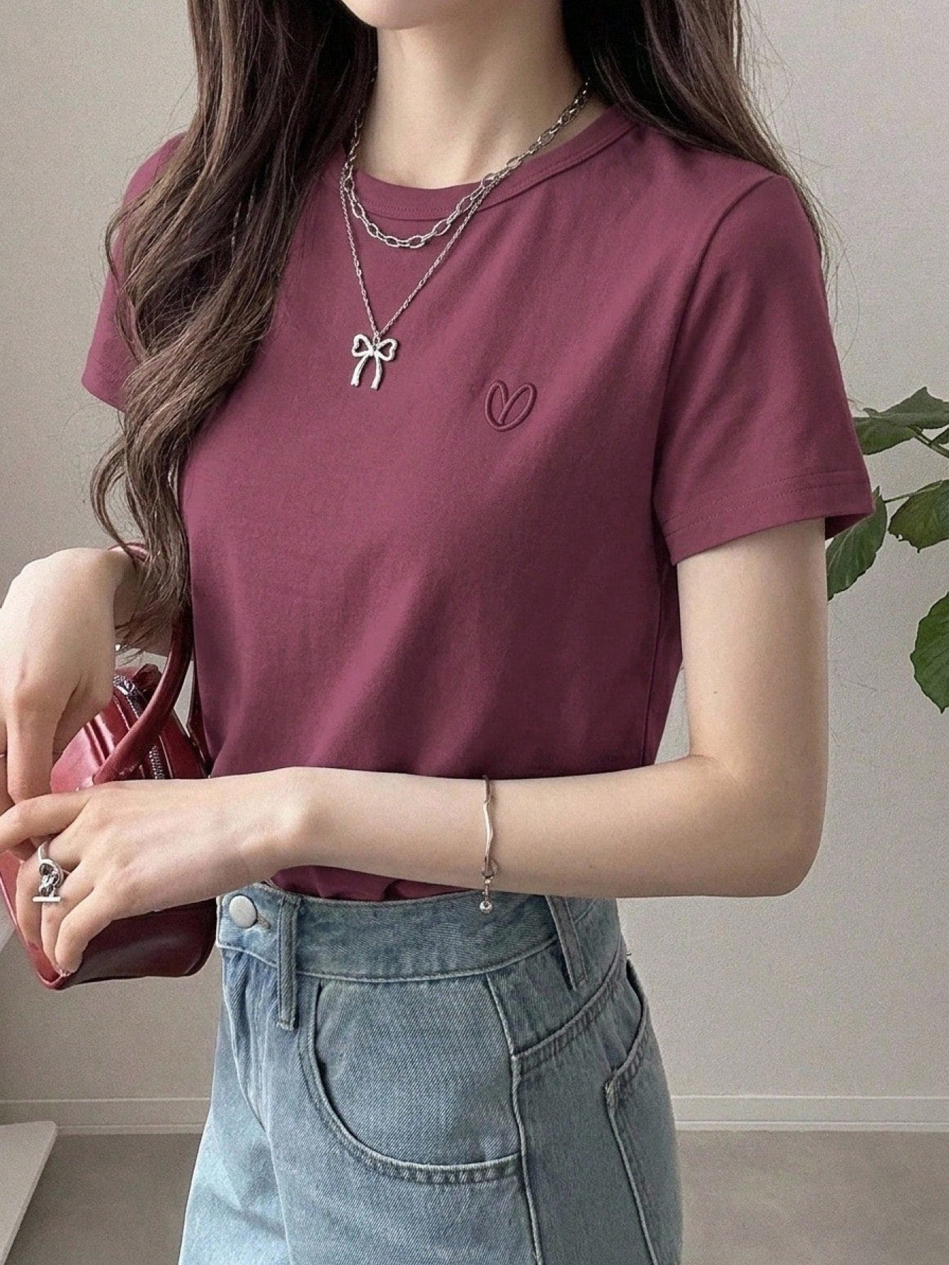 DAZY Solid Color Embroidered Heart Short Sleeve T-Shirt Summer,Business Casual Women