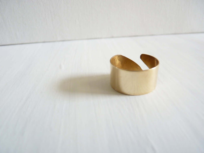 Diagonal Ring - Acacia
