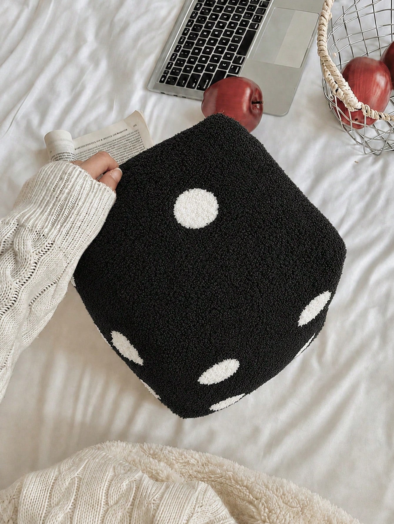 Dice Throw Pillow- A Cute Dice-Shaped Decorative Pillow, Creative And Fun, Looks Exactly Like A Dice, Soft Plush Sofa Cushion, Perfect For Study Time And Game Night, Also A Creative Home Decor Item