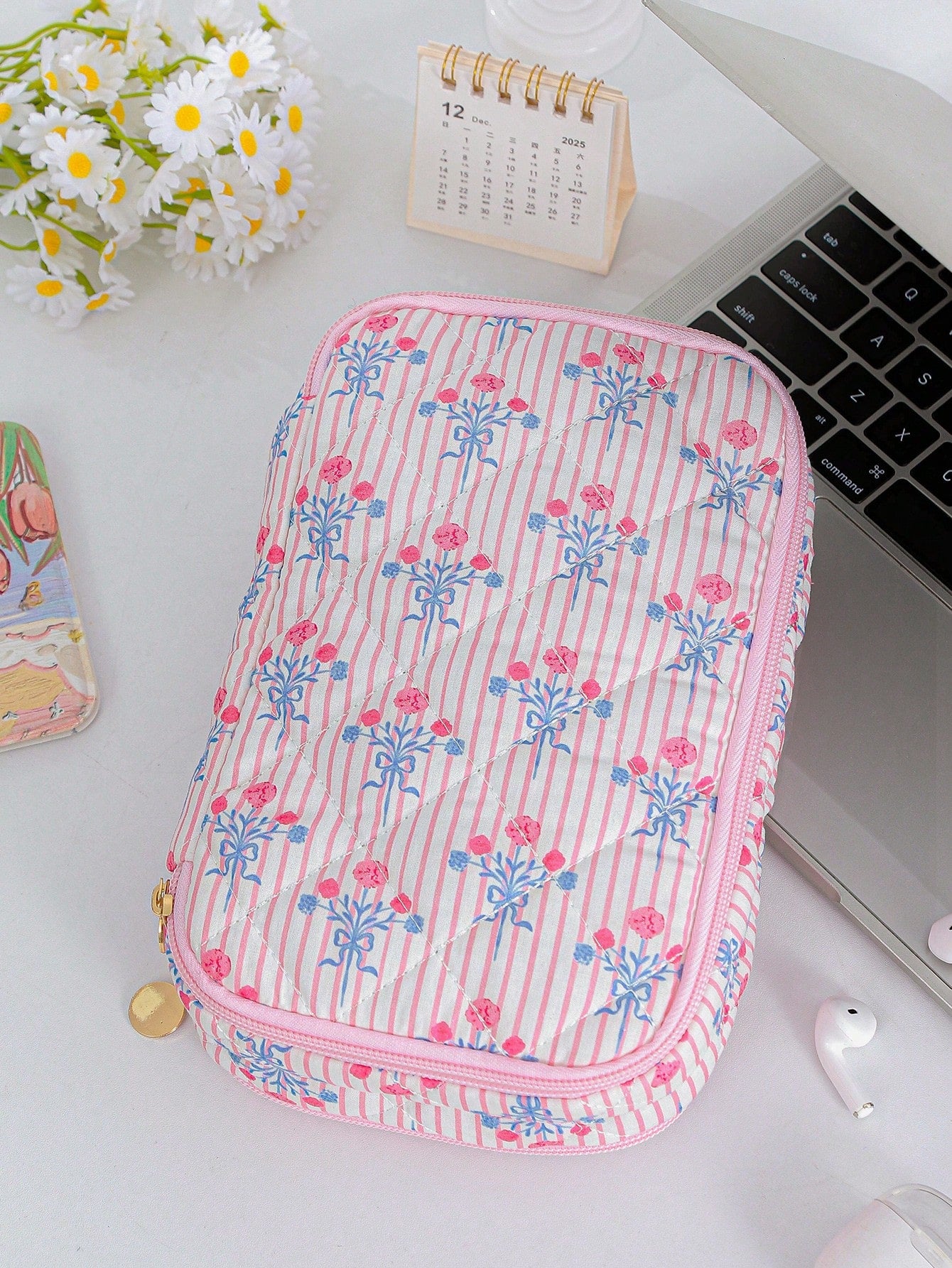 Double-Layer Digital Storage Bag Large Capacity Digital Bag Foam Quilted Charger Case Ditsy Floral Pattern Electronic Data Cable Organizer Storage Bag