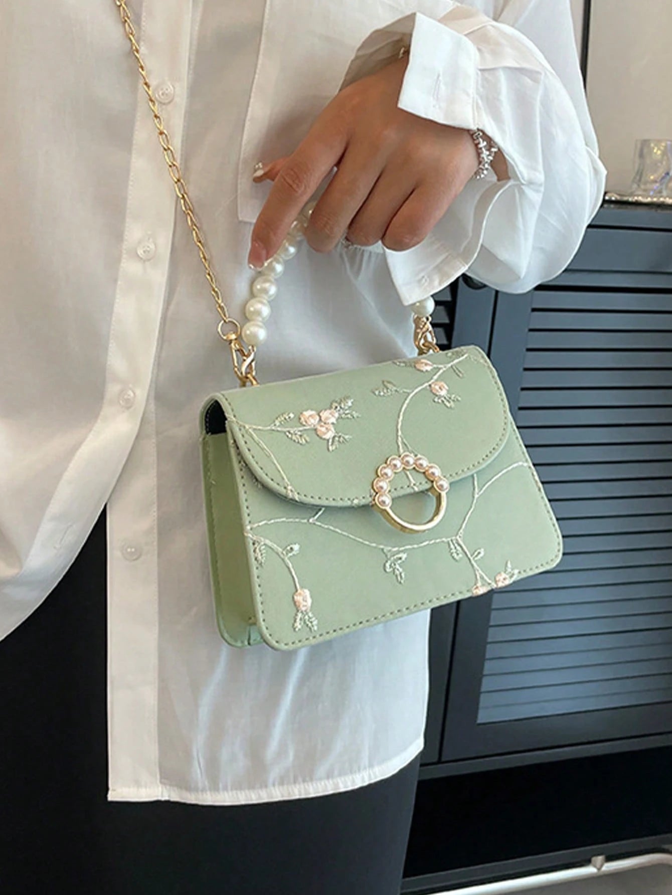 Elegant Chain Crossbody Bag, Sturdy Y2K Mint Green Women's Bag, Chic Small Embroidered Box Bag, Evening Party, Bridesmaids Gifts, Daily Travel Use.