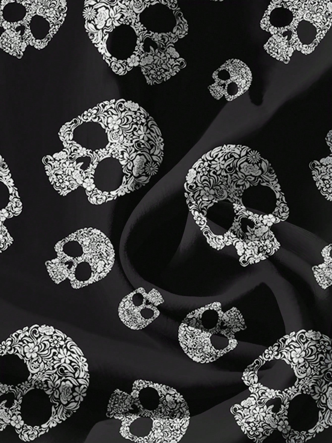 EMERY ROSE Plus Size Women's Halloween Skull Pattern Loose Shirt,V-Neck Flying Sleeves Black And White Summer Goth Everyday Chic Blouse,Casual Vacation Tops Fall