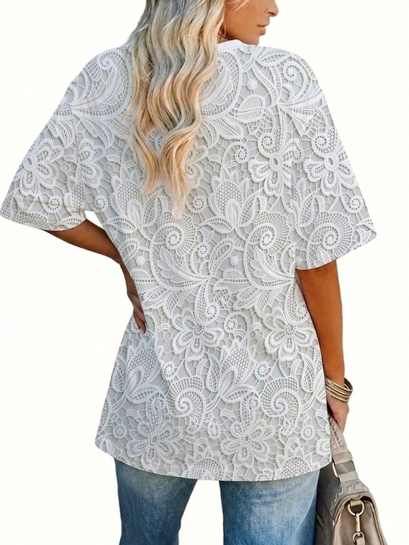 EMERY ROSE Plus Size Women's Lace Patchwork Round Neck Loose T-Shirt