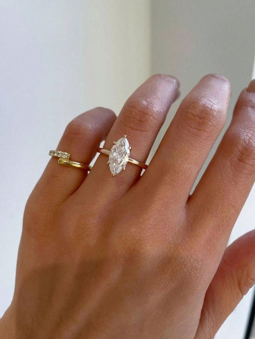 ESBERRY 1 Piece Delicate And Elegant 925 Silver Four Claws Unique Shaped Diamond Ring Solitaire Engagement Ring Ladies Jewelry Gift Engagement Gift Party Gift