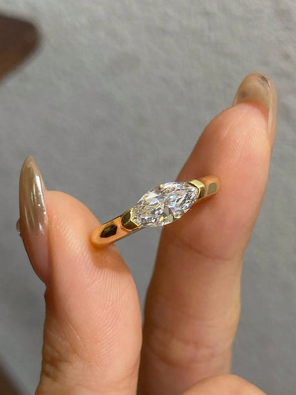 ESBERRY 1 Piece Delicate And Elegant 925 Silver Four Claws Unique Shaped Diamond Ring Solitaire Engagement Ring Ladies Jewelry Gift Engagement Gift Party Gift