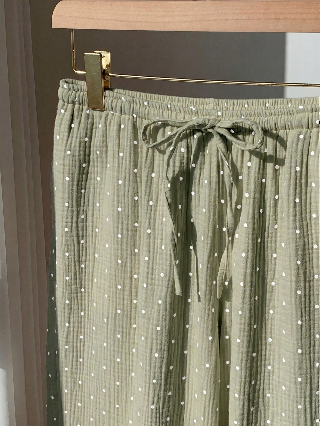 EZwear Green Woven Women's Polka Dot Print Tie Waist Pants