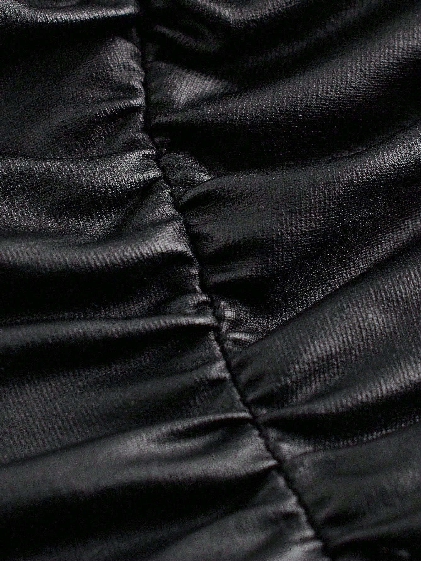 EZwear Plus Size Women High Elasticity PU Material Ruched Black Tube Top Party Concert Summer Sexy