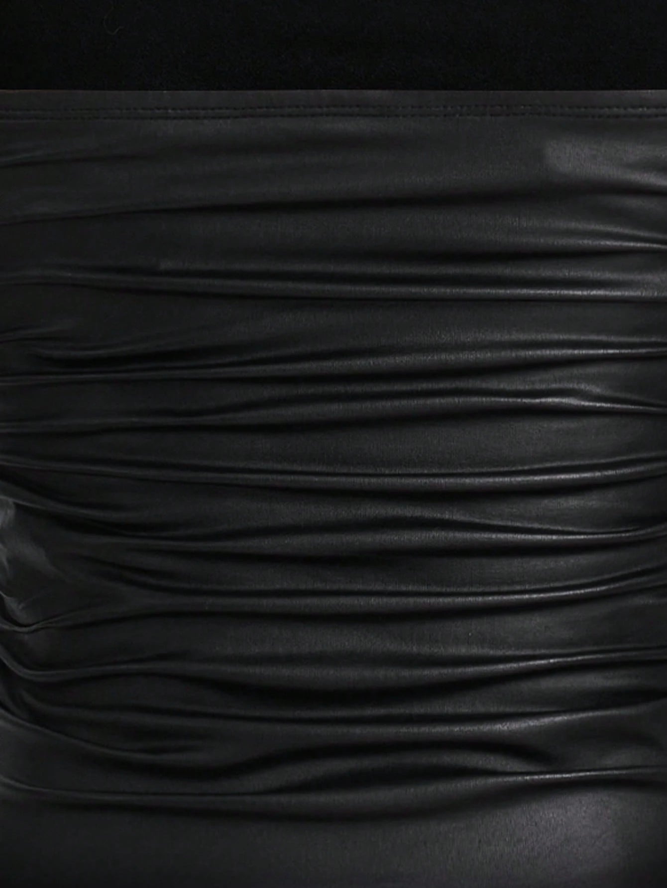 EZwear Plus Size Women High Elasticity PU Material Ruched Black Tube Top Party Concert Summer Sexy