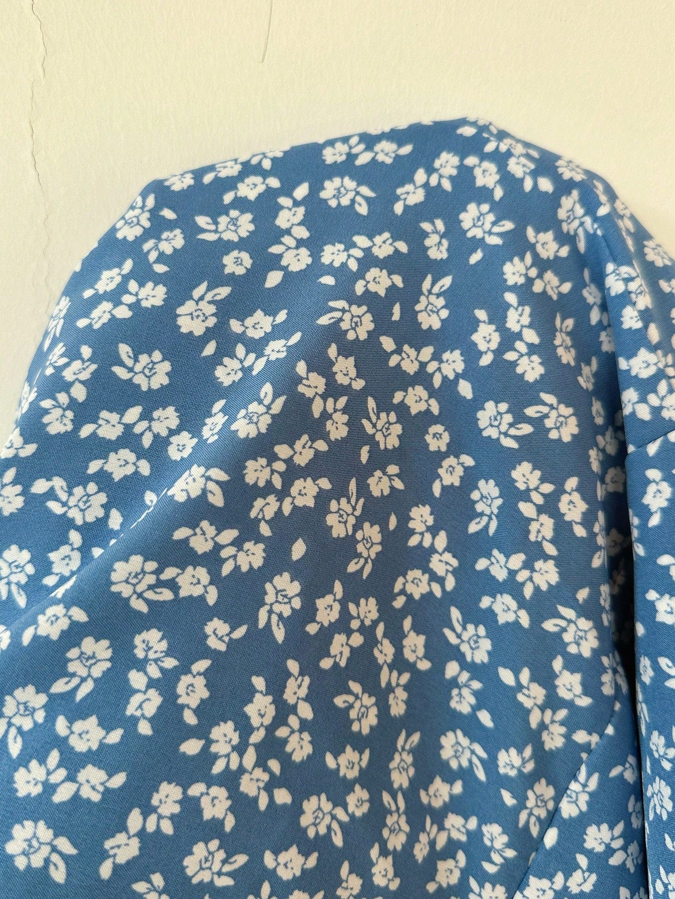 EZwear Summer Floral Dress Vacation White And Blue Floral Ditsy Sleeveless Beach Picnic For Women Easter Dresses Boho Casual