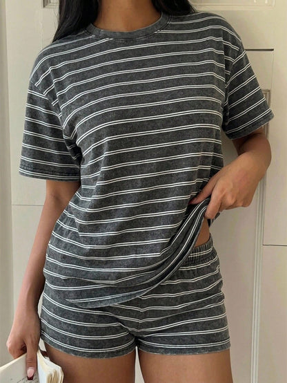 EZwear Women's Casual Striped T-Shirt And Shorts Set, Summer Outfit, American Leisure Suit,Vintage,Y2K,Going Out,Street Outfits,Outing, Dating