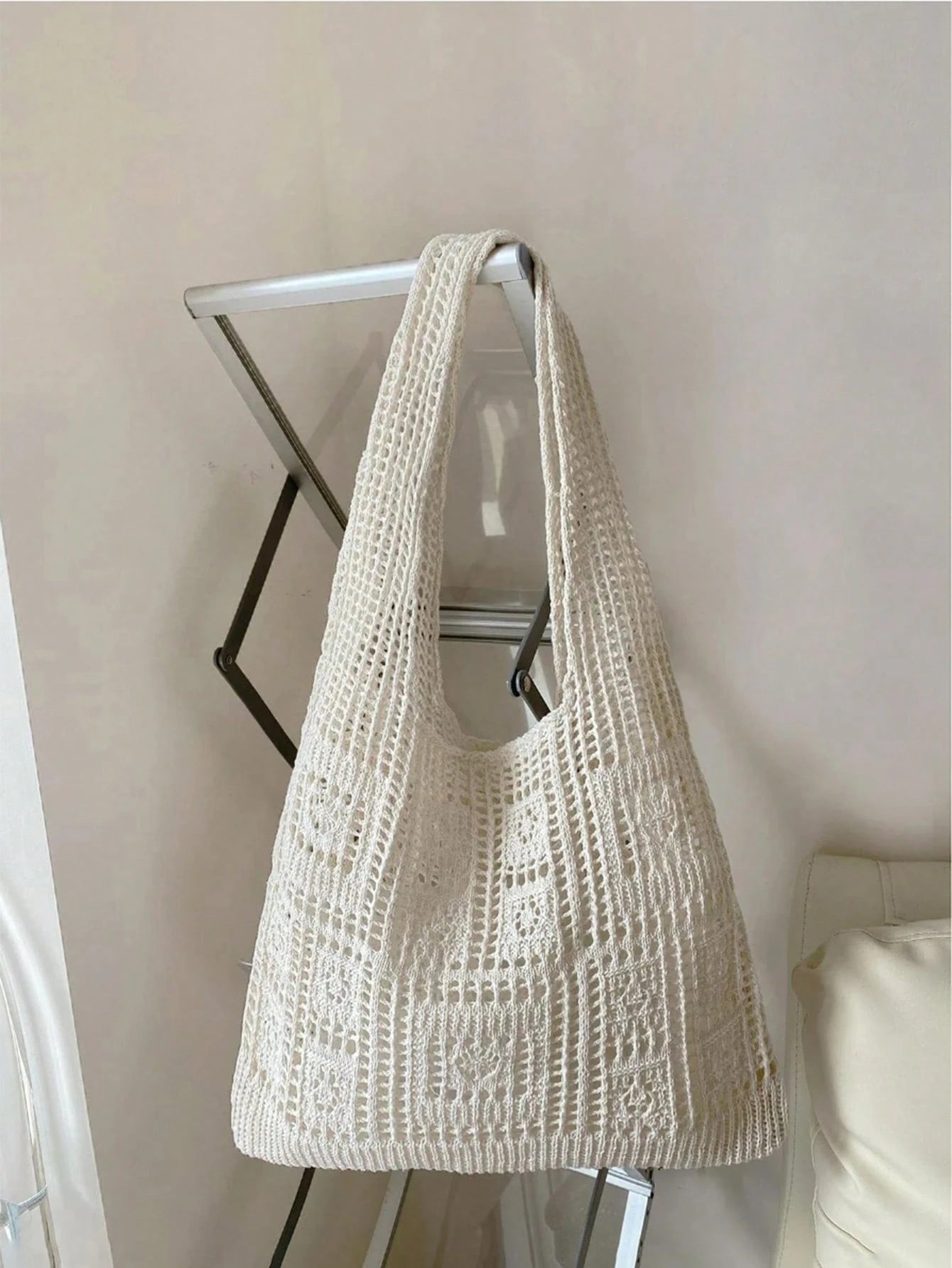 Fashion Essential: Women's Crochet Knit Beach Tote Bag, Hollow Design, Large Capacity, Foldable, With Carrying Strap, Designed For Women. It's Perfect For Beach Trips Due To Its Sand-Proof Feature; Al