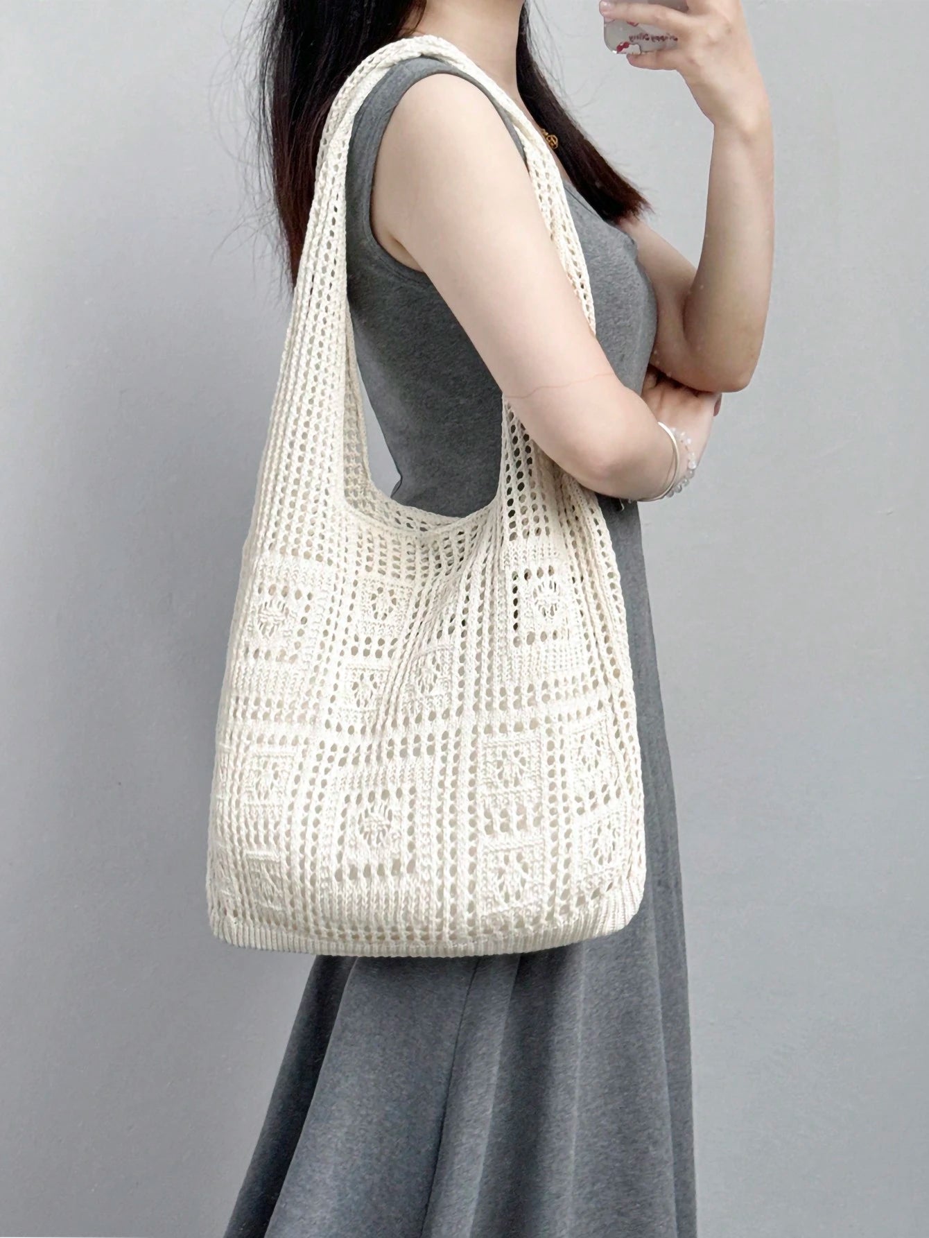 Fashion Essential: Women's Crochet Knit Beach Tote Bag, Hollow Design, Large Capacity, Foldable, With Carrying Strap, Designed For Women. It's Perfect For Beach Trips Due To Its Sand-Proof Feature; Al