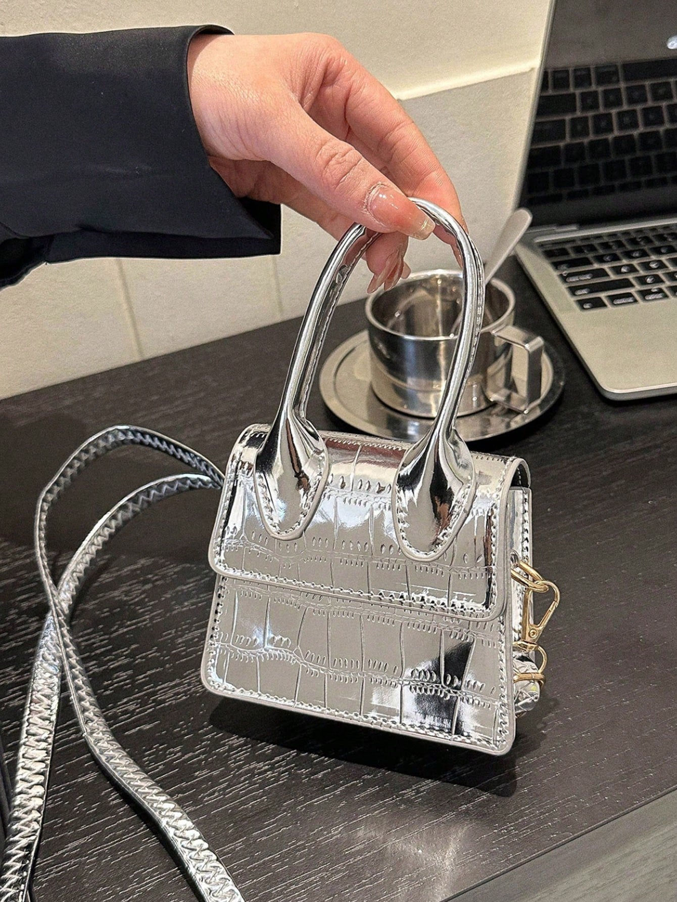Fashion Stone Simple Crossbody Bag Handbag Shoulder Bag Small Square Bag Mini Bag Solid Color Crocodile Pattern Personalized Retro Aesthetic Black