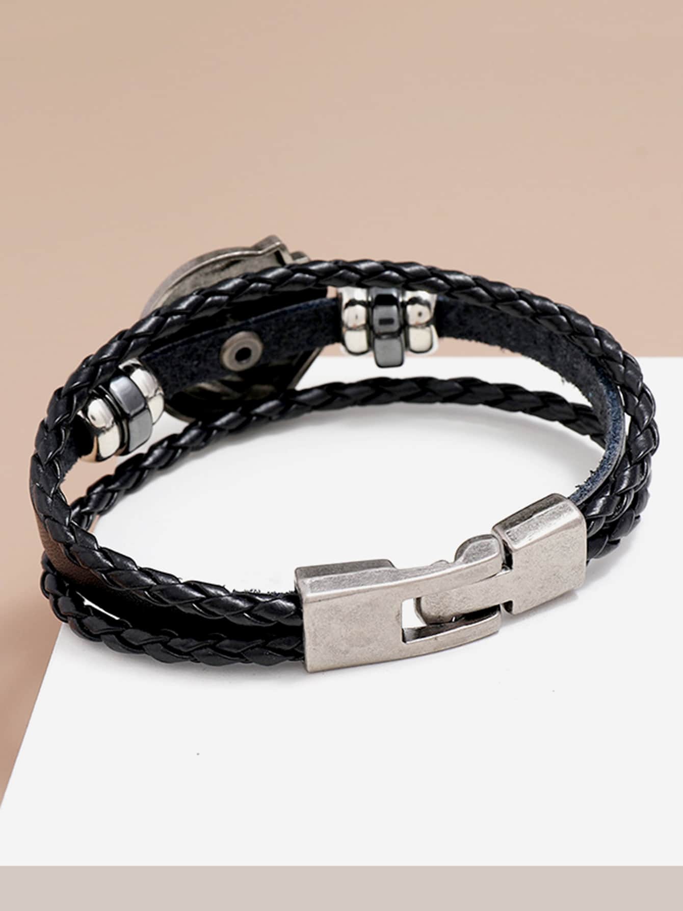Fashionable and Popular Men Playing Card Design Bracelet for Jewelry Gift and for a Stylish Look
