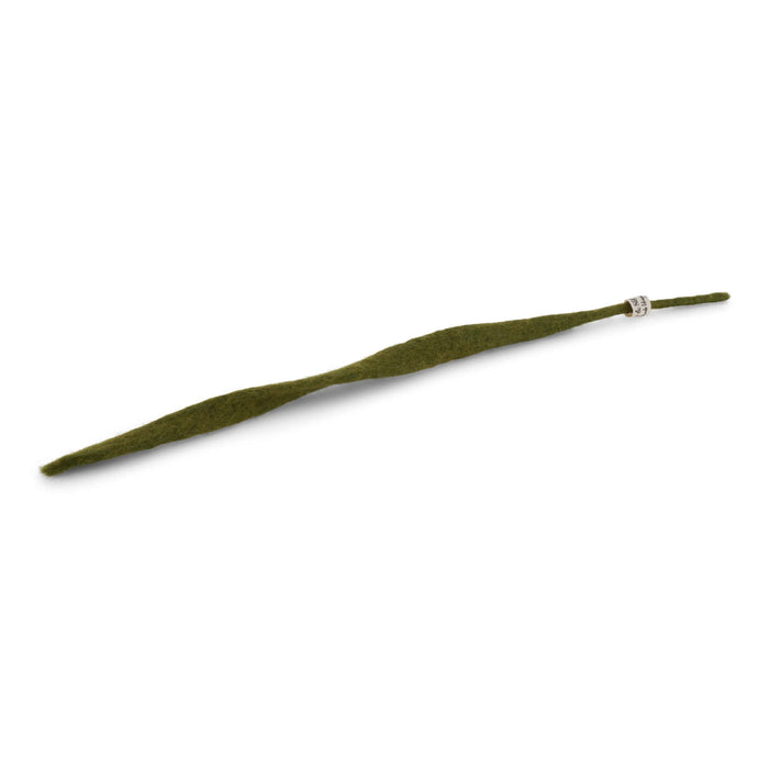 Gry & Sif felt grass stem, handmade in Nepal from 100% New Zealand wool, perfect for sustainable decor.