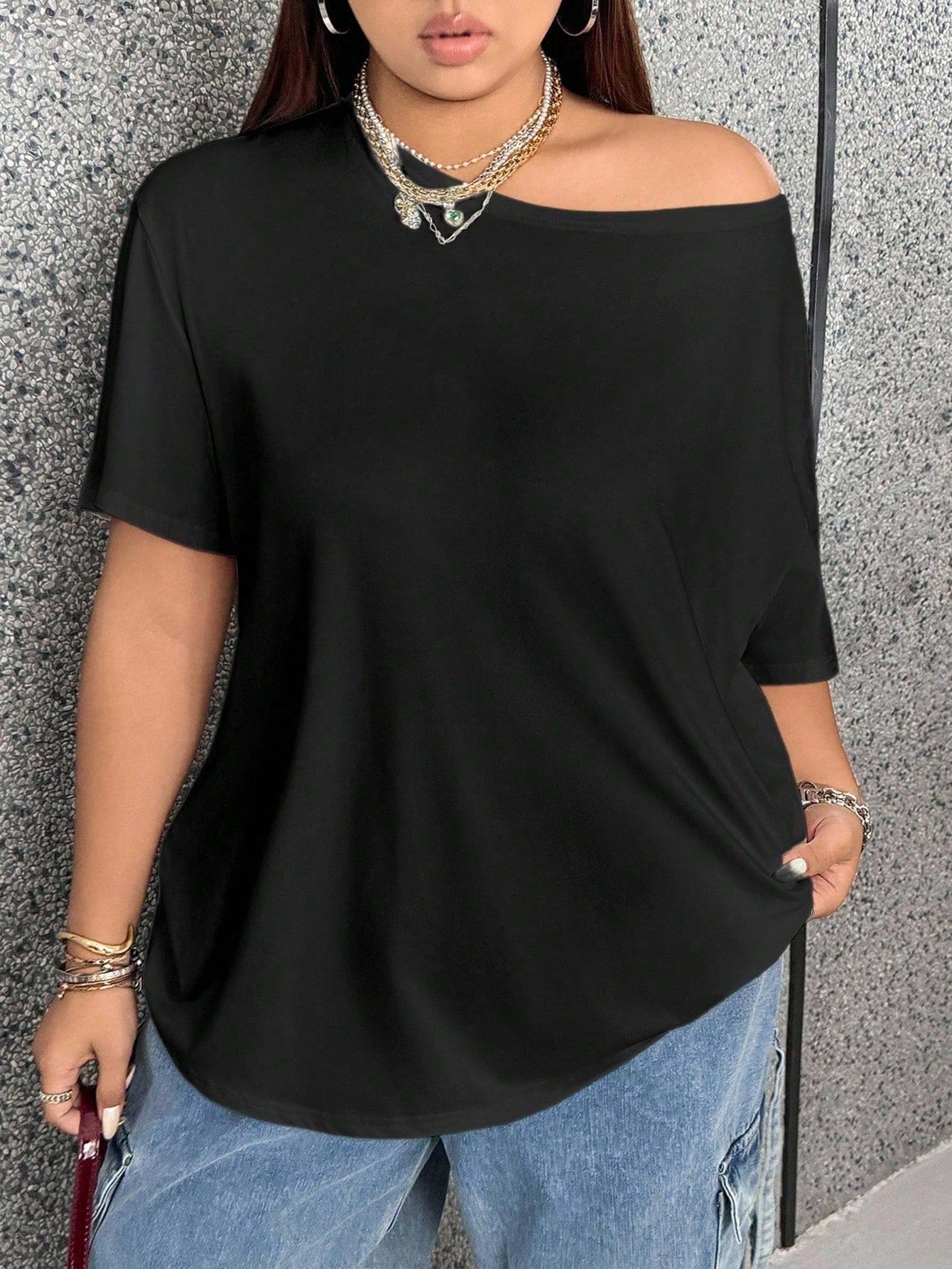 Flirla 2pcs/Set Oblique Shoulder Loose T-Shirt,Asymmetric Shoulder Off-Shoulder T-Shirt, Plus Size Women's Top