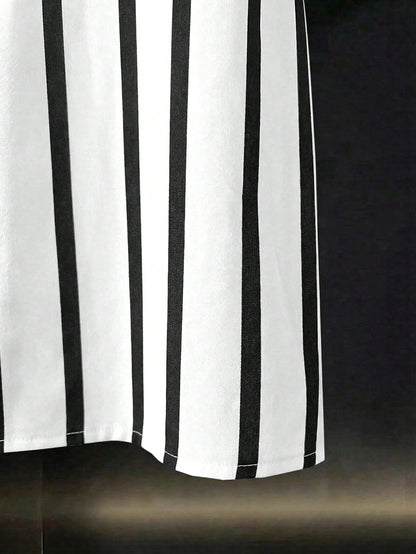Franclia Black And White Striped Women's Summer Casual Vacation Shirt, French Design Loose Batwing Sleeve Lapel Short Sleeve Top, Beach