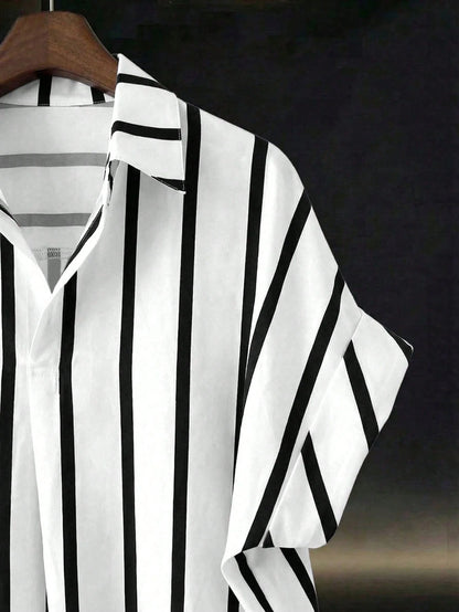 Franclia Black And White Striped Women's Summer Casual Vacation Shirt, French Design Loose Batwing Sleeve Lapel Short Sleeve Top, Beach