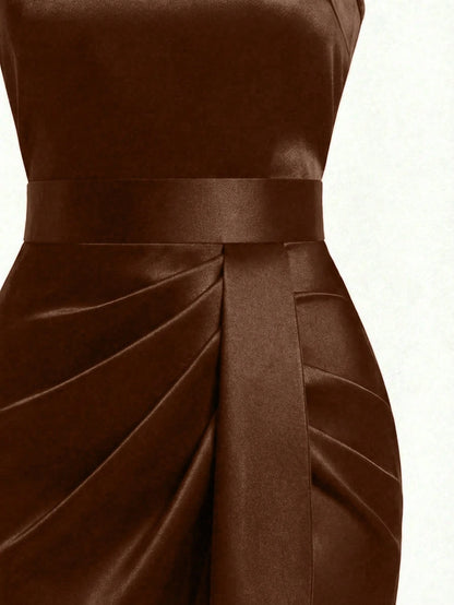 Franclia High-End Luxury Niche Fashion New French Retro Sleeveless Ruched Shiny Slit Asymmetric Cinched Waist Women Dress