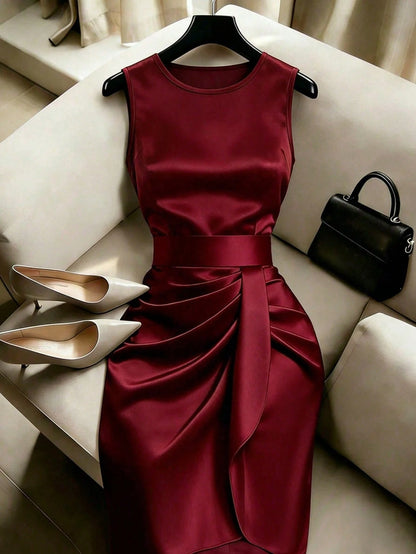 Franclia High-End Luxury Niche Fashion New French Retro Sleeveless Ruched Shiny Slit Asymmetric Cinched Waist Women Dress