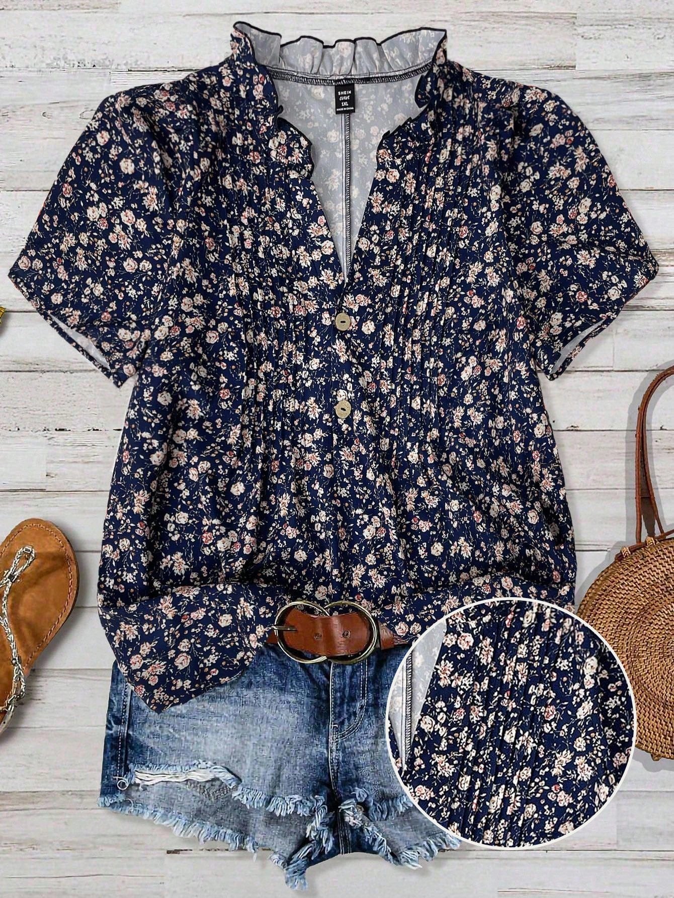 Franclia Plus Size Ditsy Floral Short Sleeve Casual Vacation Shirt