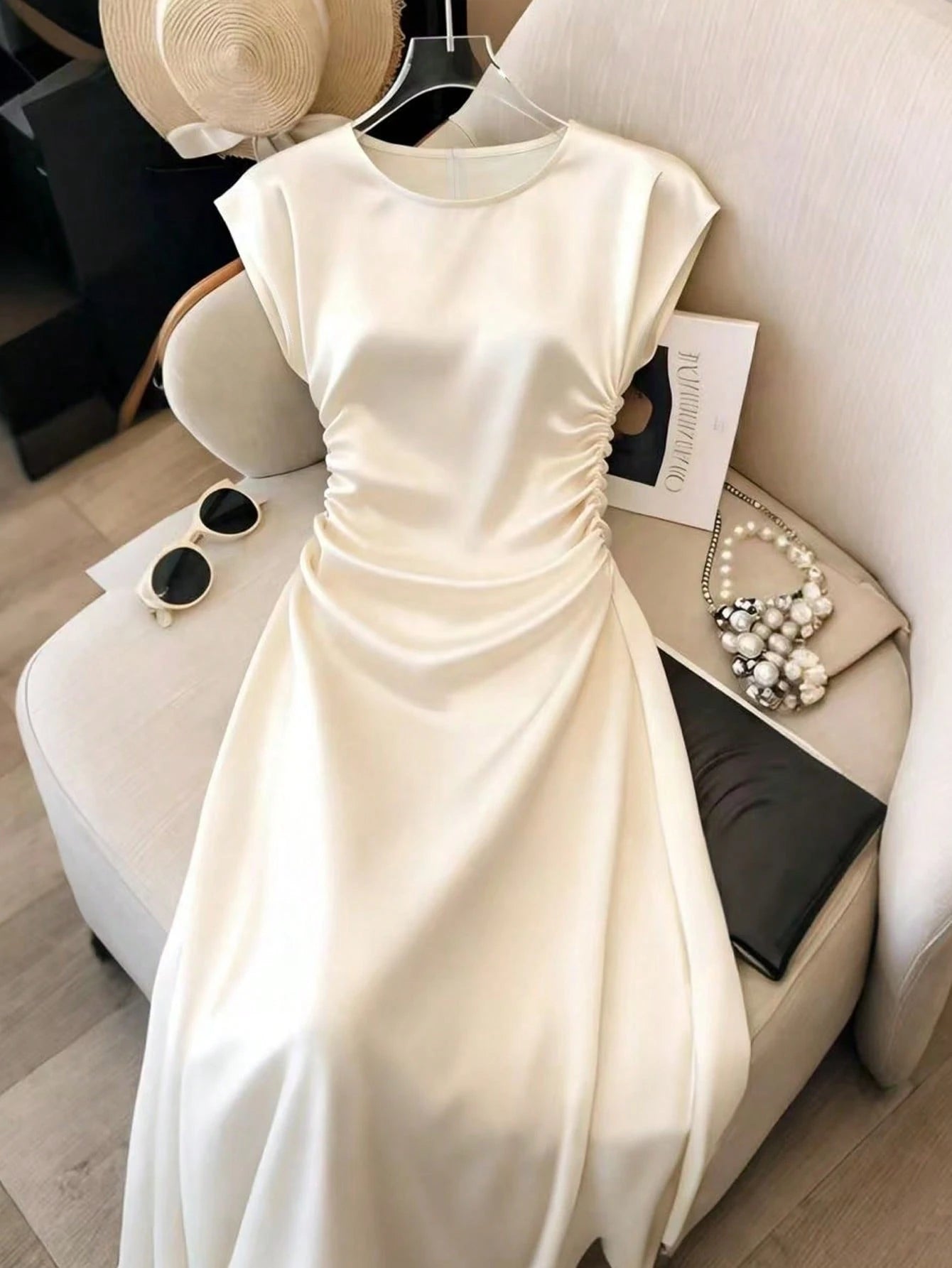 Franclia Women's Cream White Elegant Summer Tea Party Dress, Satin Glossy Cinched Waist Up Spring Holiday Beach Vacation Casual Outdoor Party Dress