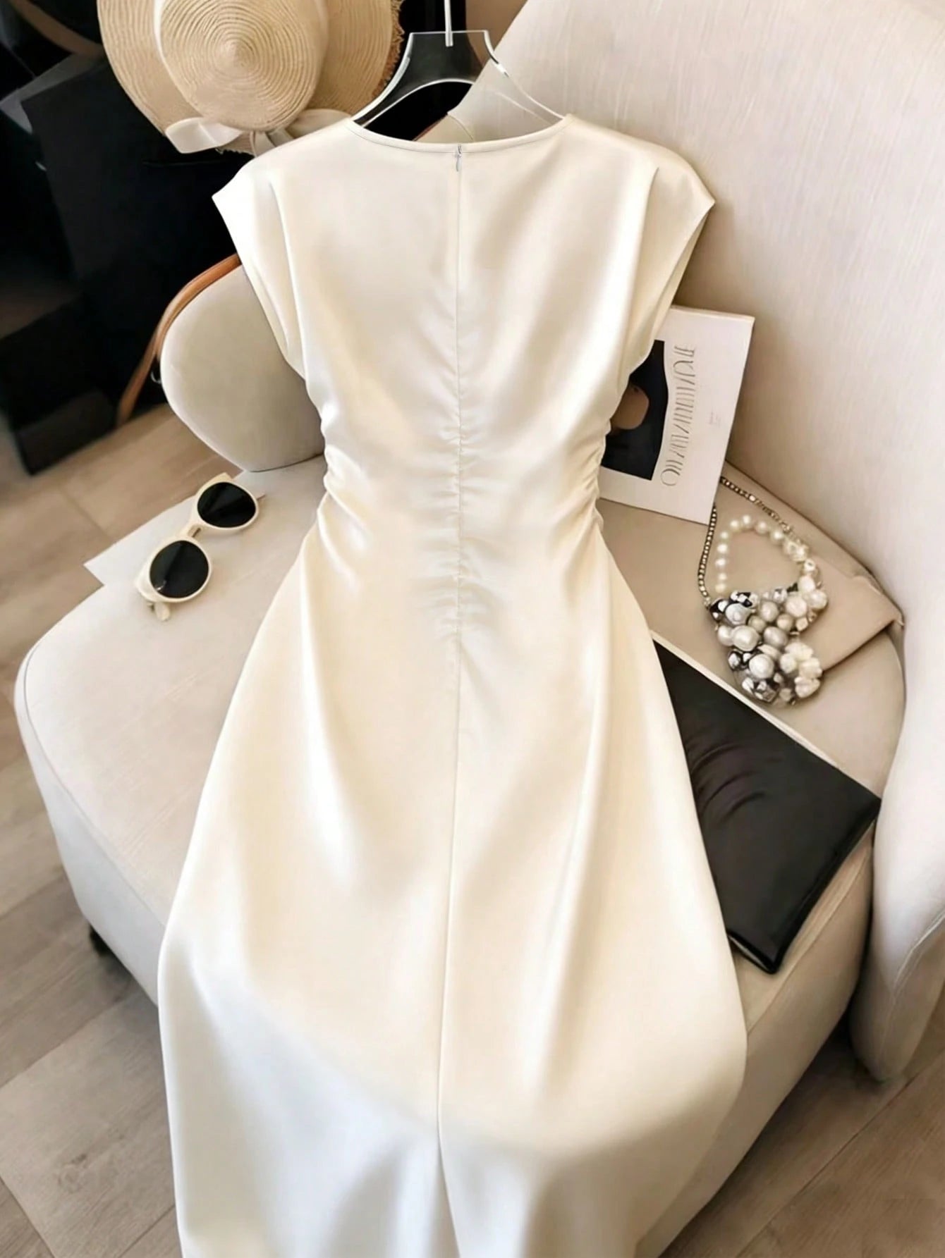 Franclia Women's Cream White Elegant Summer Tea Party Dress, Satin Glossy Cinched Waist Up Spring Holiday Beach Vacation Casual Outdoor Party Dress