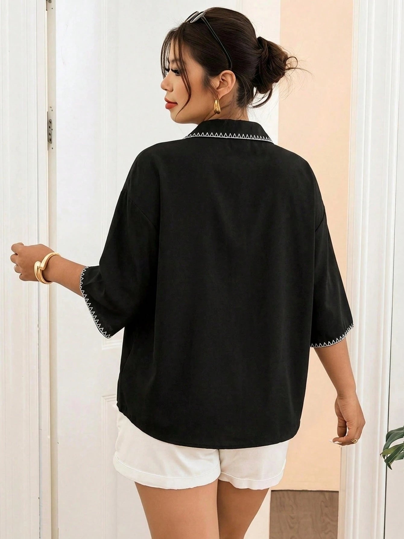 Frenchy Casual Shell Flower Contrast Color Craft Plus Size Women Black Shirt Spring Summer Fall