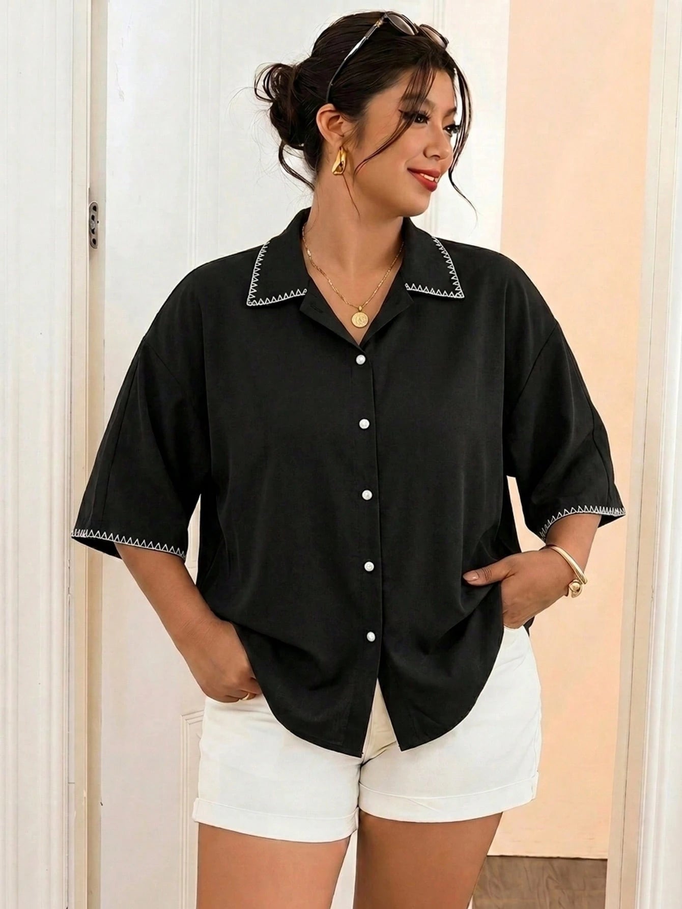 Frenchy Casual Shell Flower Contrast Color Craft Plus Size Women Black Shirt Spring Summer Fall