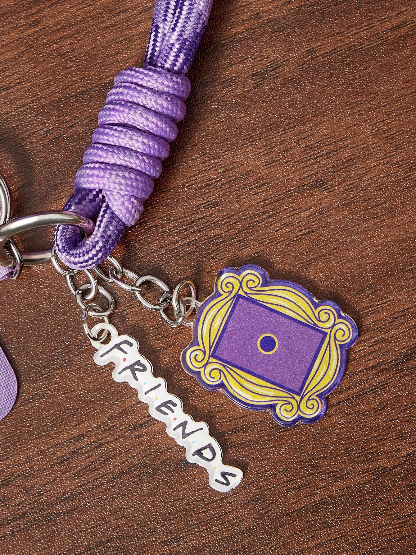 FRIENDS X Letter Pendant Simple Casual Phone Lanyard Purple Decorative Lanyard, Cute Woven Wrist Strap, Unisex Phone Anti-Lost String, Phone Cord With Clip