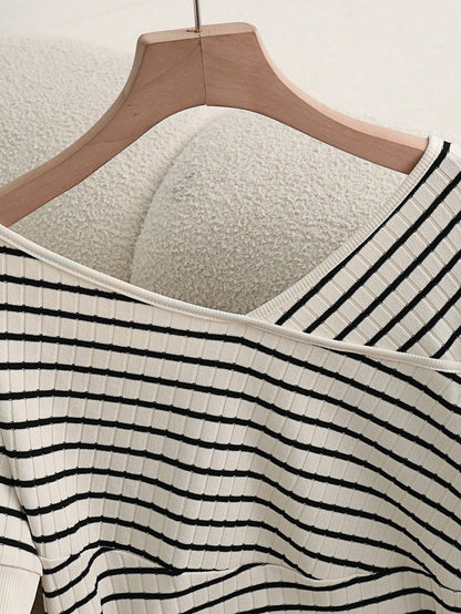 GlowEve CURVE Plus Size Women's Striped Colorblock Casual Versatile Daily Wear T-Shirt