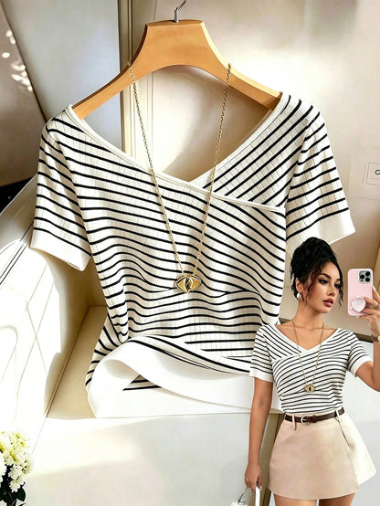GlowEve CURVE Plus Size Women's Striped Colorblock Casual Versatile Daily Wear T-Shirt