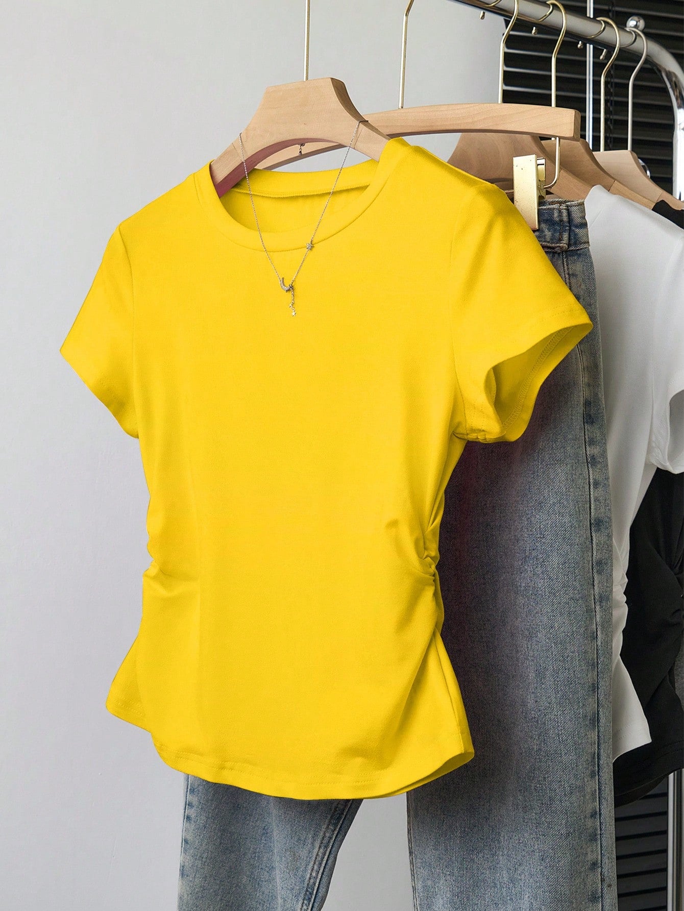 INAWLY Women's Solid Color Round Neck Short Sleeve T-Shirt, Minimalist Fashion Style Suitable For Summer