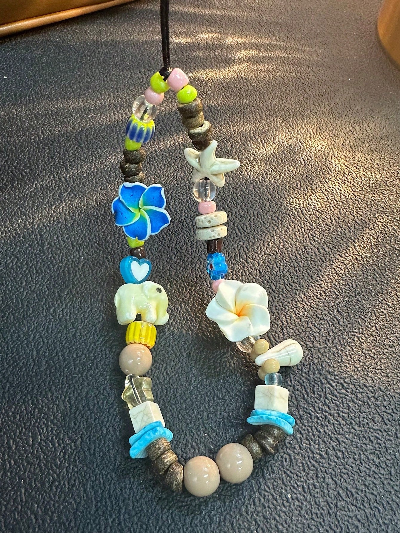 Ins Style Island Sweetheart Phone Lanyard, Camera Beaded Strap, Random Color Beads