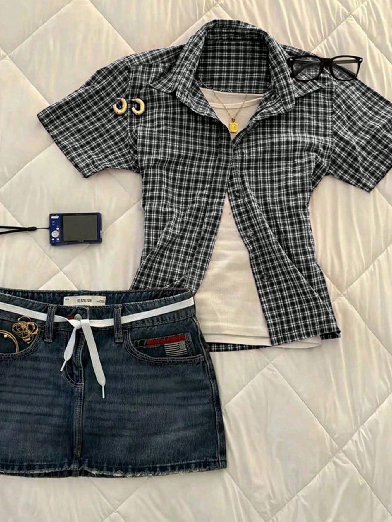 IslaSuriya Women's Plaid Versatile Single-Breasted Woven Short Sleeve Shirt