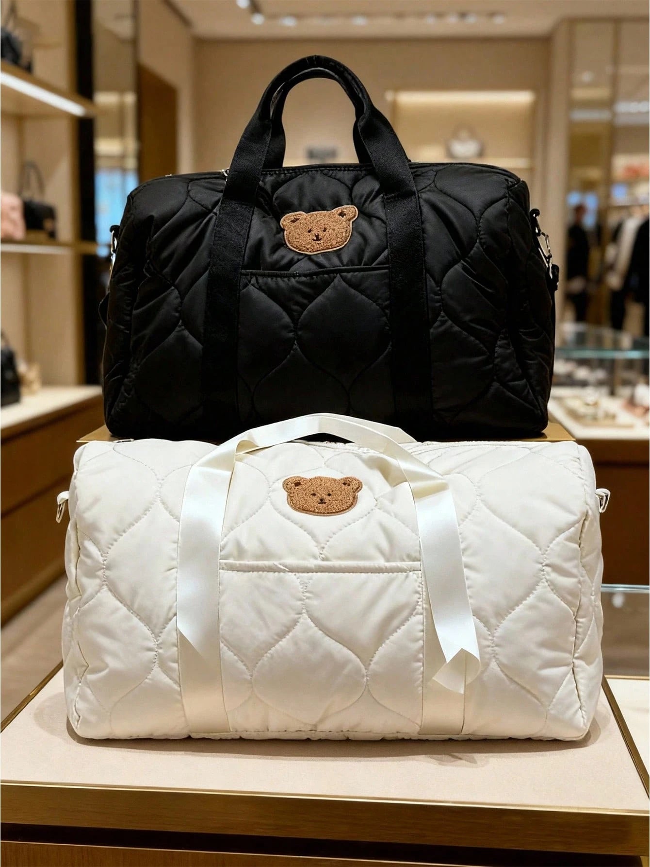 Korean Version Bear Travel Large-Capacity Handbag Storage Bag, Boston Mommy Single-Shoulder Crossbody Bag, Baby Travel Portable Storage Bag