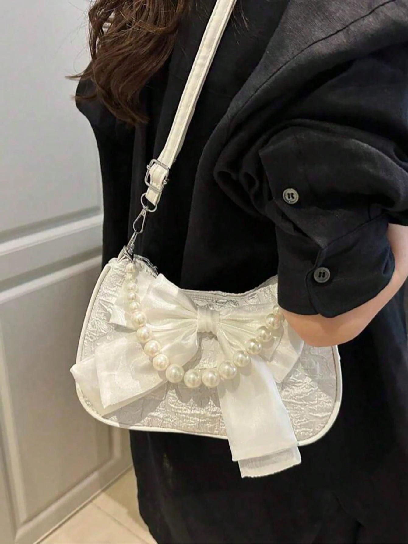 Lightweight Business Casual Diamond Grid Princess Style Faux Pearl Rhinestone Handbag, Decorated With Faux Pearl Chain And Jacquard Bow, Suitable For Party, Wedding, Prom And Formal Occasions, Can Hol