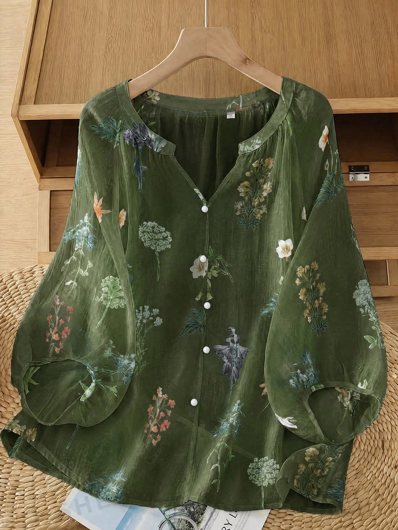 Linhara Vintage V-Neck Lantern Sleeve Loose Casual Plus Size Women Blouse