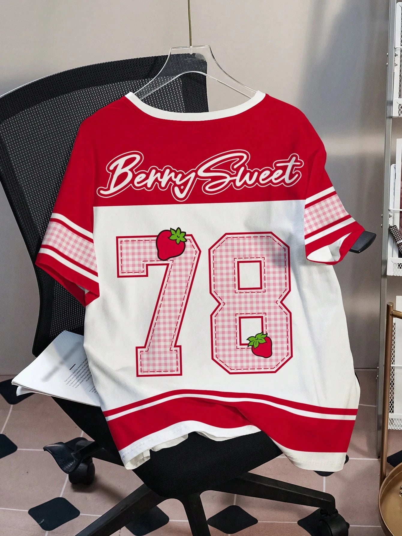 LOONEY TUNES X Plus Size Women's Letter Cartoon Print Round Neck Short Sleeve Casual T-Shirt