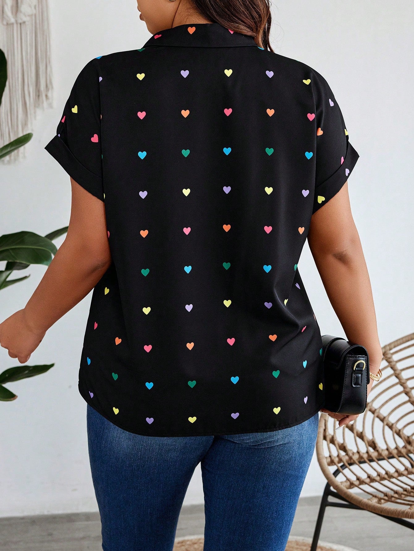 LUNE Plus Size Summer Casual Random Heart Print Button-Front Shirt,Valentine