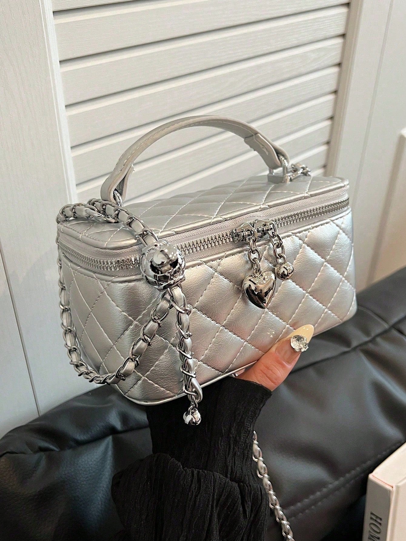 Mini Lipstick Quilted Diamond Stitch Box Bag, Stylish Versatile Zipper Square Handbag With Chain Strap Crossbody Bag For Women