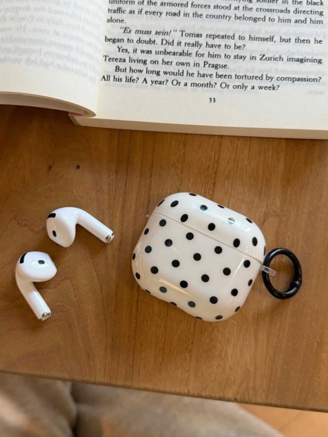 Minimalist Polka Dot Black White Bluetooth Earphone Case Pro 3 Compatible With Airpods 3rd Gen Protective Cover Compatible With Apple 2nd Gen New Model Niche Heart Pendant Anti-Drop Compatible With Ai