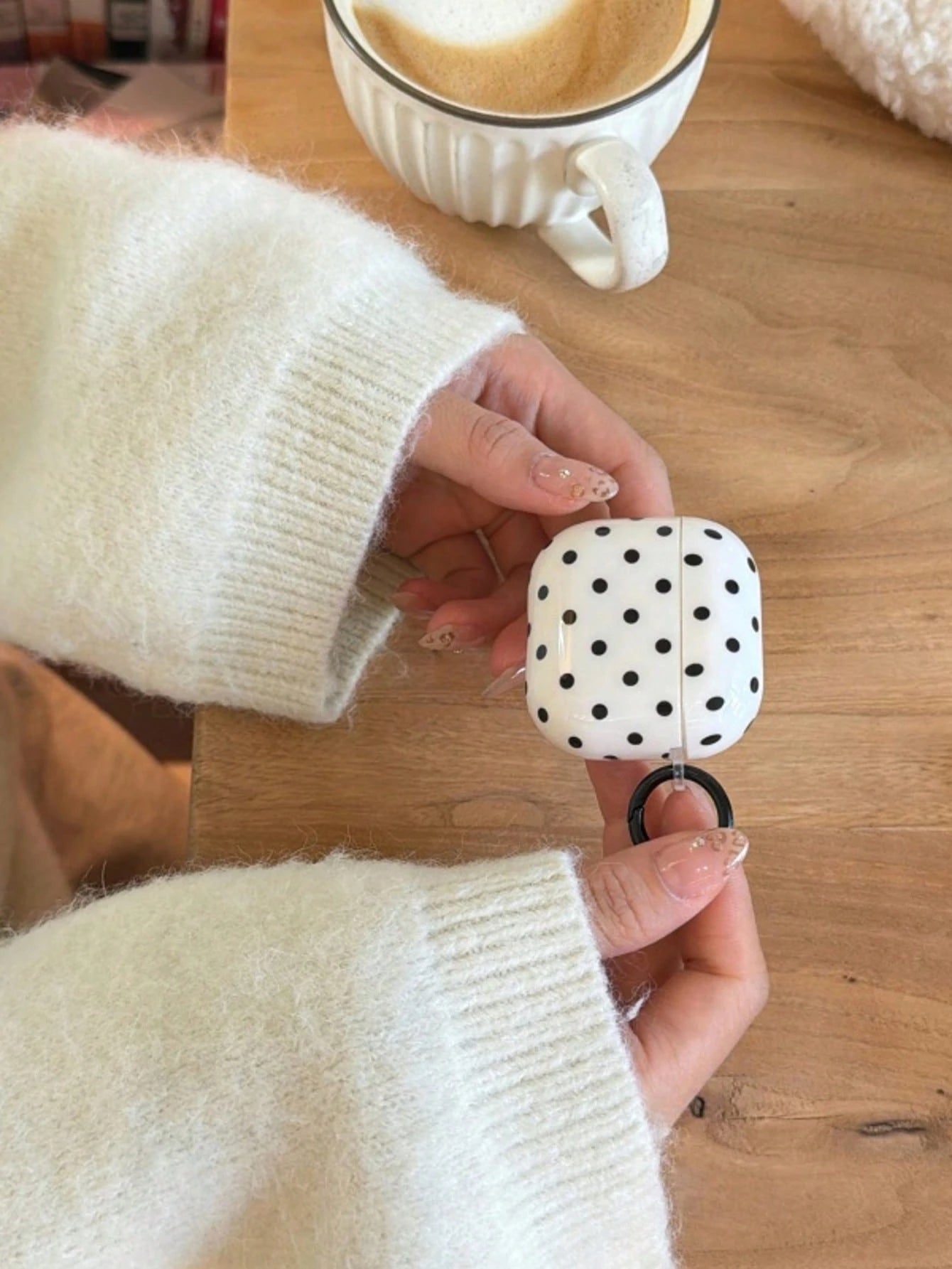 Minimalist Polka Dot Black White Bluetooth Earphone Case Pro 3 Compatible With Airpods 3rd Gen Protective Cover Compatible With Apple 2nd Gen New Model Niche Heart Pendant Anti-Drop Compatible With Ai