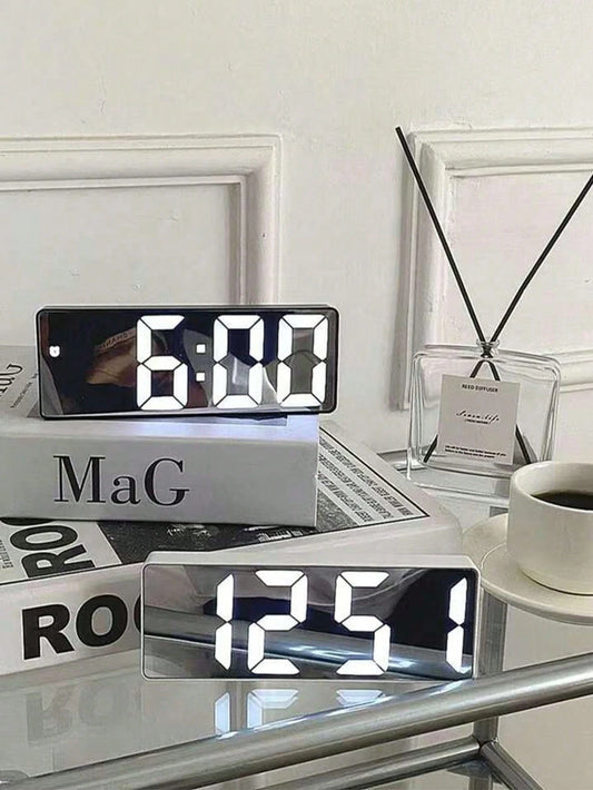 Multi Colored LED Mirror Desktop Alarm Clock, Digital Alarm Clock, Desktop Electronic Alarm Clock, Display Time, Night Light, Desktop USB Alarm Clock, Home Decoration Smart Clock, Bedroom Home Office