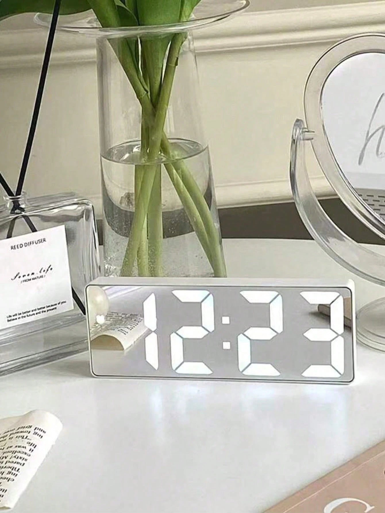 Multi Colored LED Mirror Desktop Alarm Clock, Digital Alarm Clock, Desktop Electronic Alarm Clock, Display Time, Night Light, Desktop USB Alarm Clock, Home Decoration Smart Clock, Bedroom Home Office